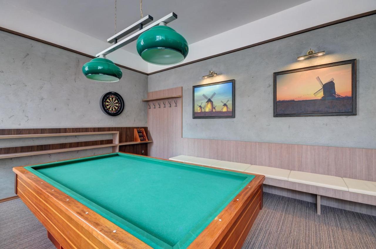 Bilovec Hotel Gtc 3* Superior מראה חיצוני תמונה