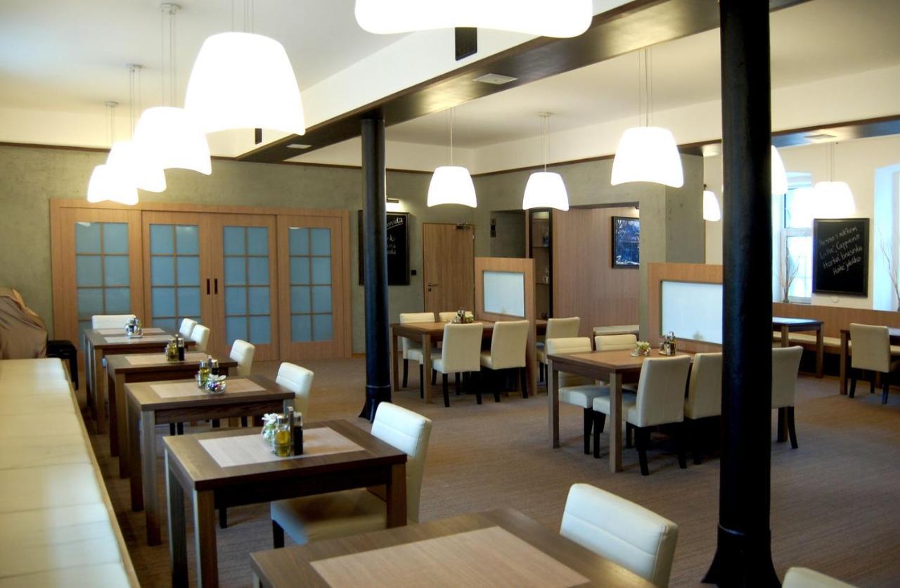 Bilovec Hotel Gtc 3* Superior מראה חיצוני תמונה