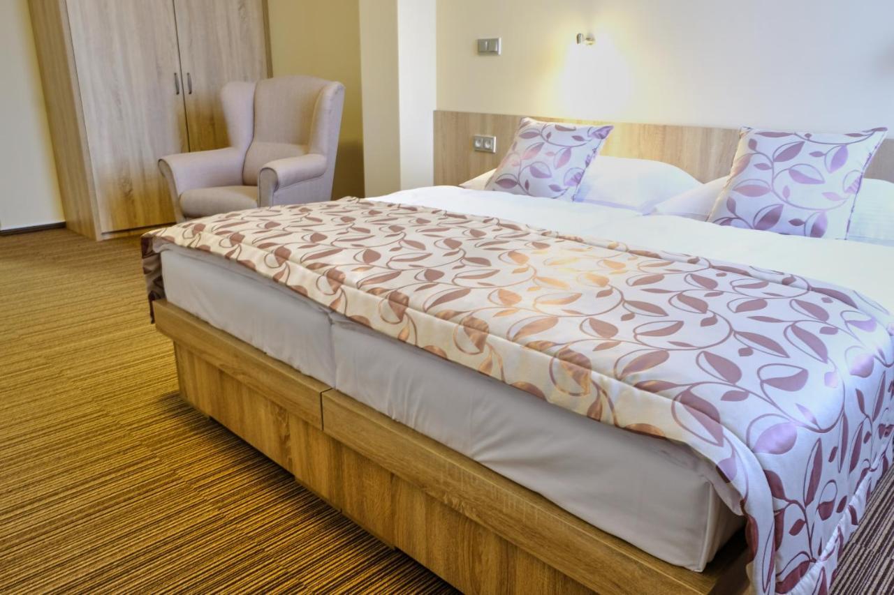 Bilovec Hotel Gtc 3* Superior מראה חיצוני תמונה
