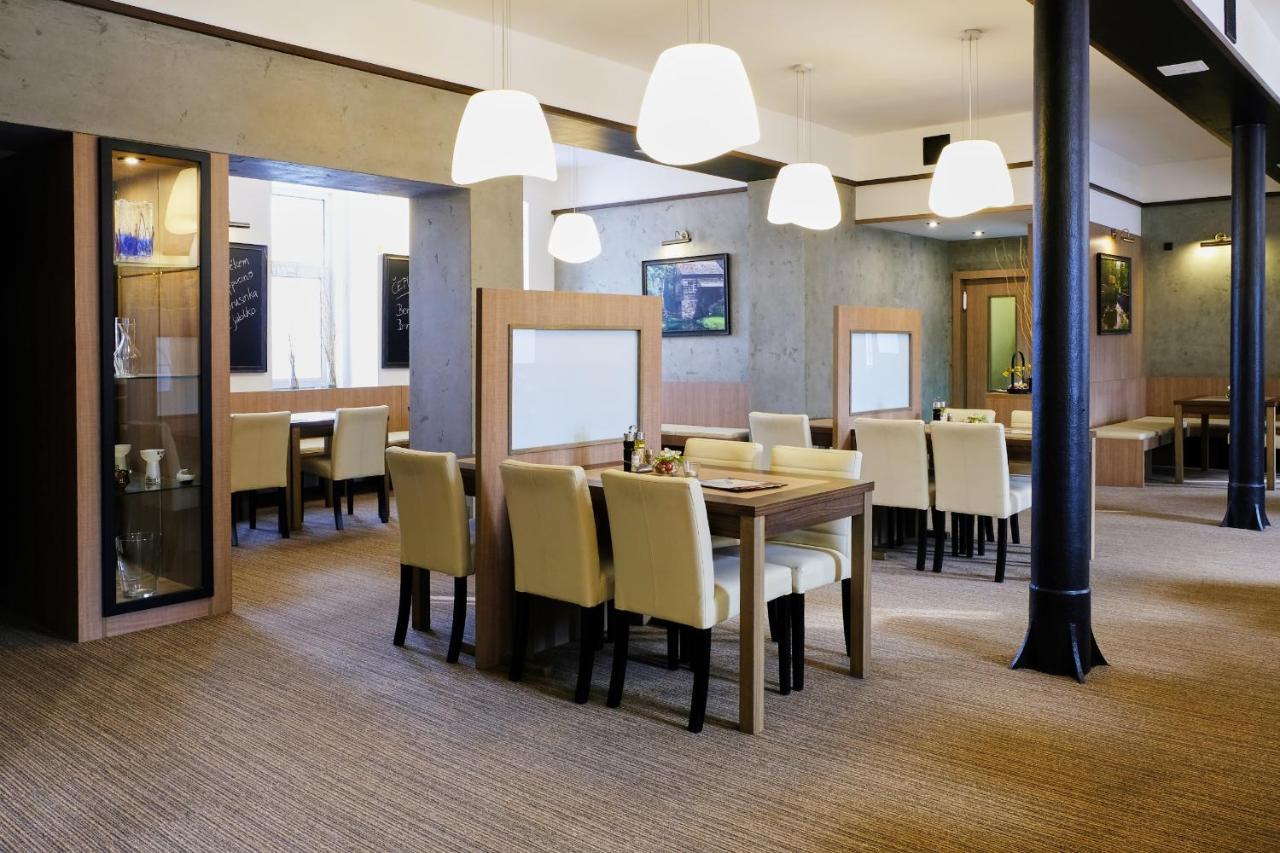 Bilovec Hotel Gtc 3* Superior מראה חיצוני תמונה