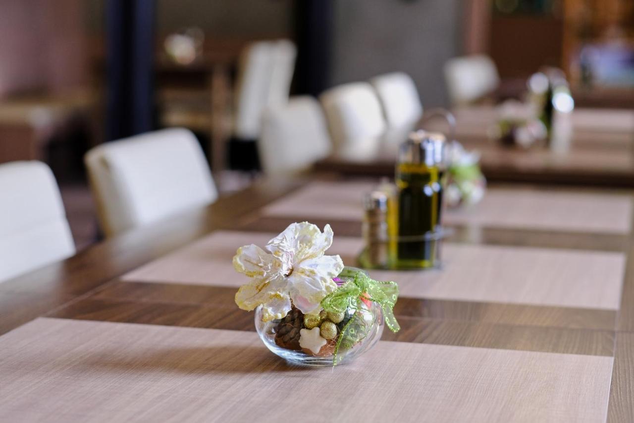 Bilovec Hotel Gtc 3* Superior מראה חיצוני תמונה