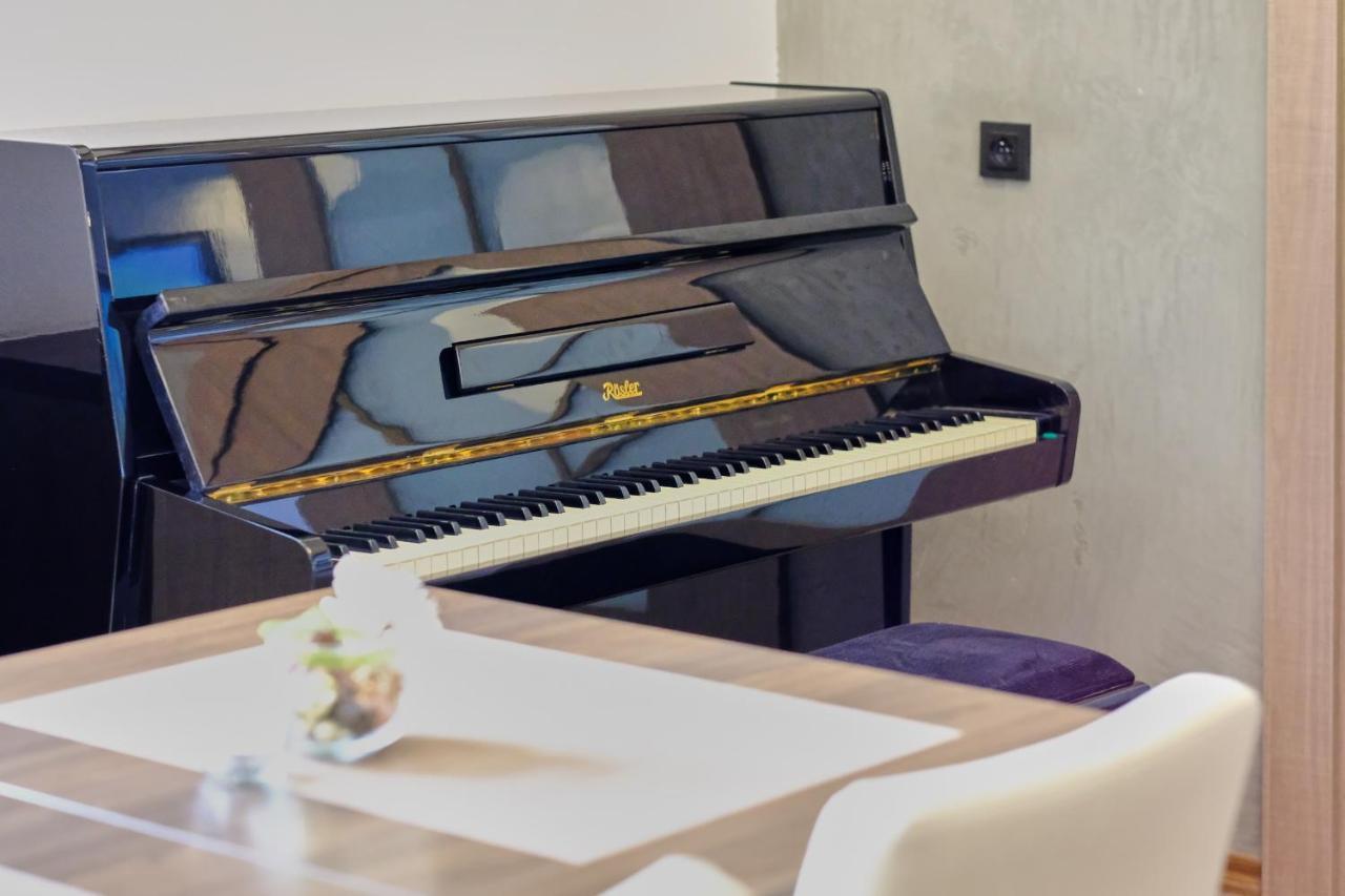 Bilovec Hotel Gtc 3* Superior מראה חיצוני תמונה