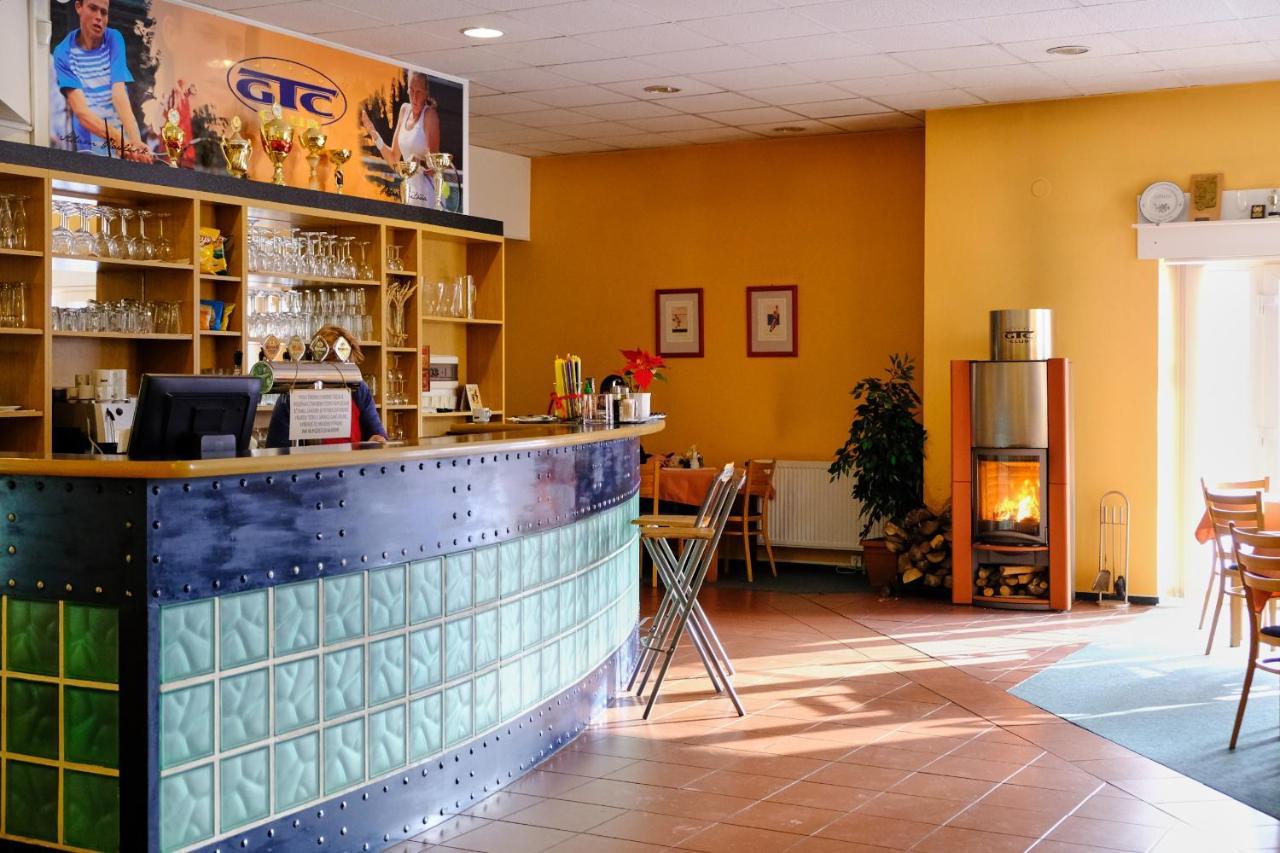 Bilovec Hotel Gtc 3* Superior מראה חיצוני תמונה