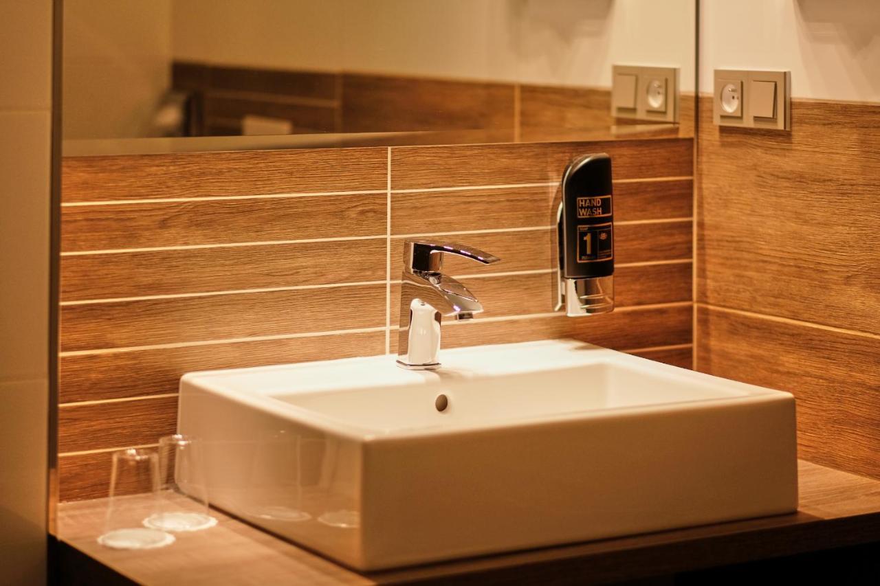 Bilovec Hotel Gtc 3* Superior מראה חיצוני תמונה